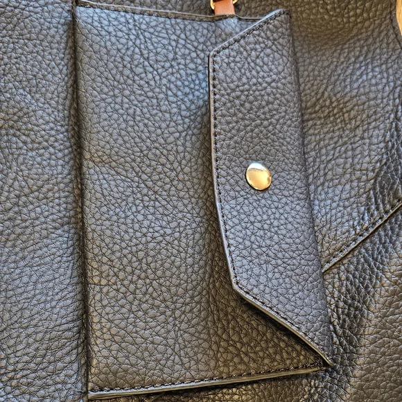 New Black Zip Tote Bag with Brown Handle and a Matching Coin Purse. - Picture 5 of 6